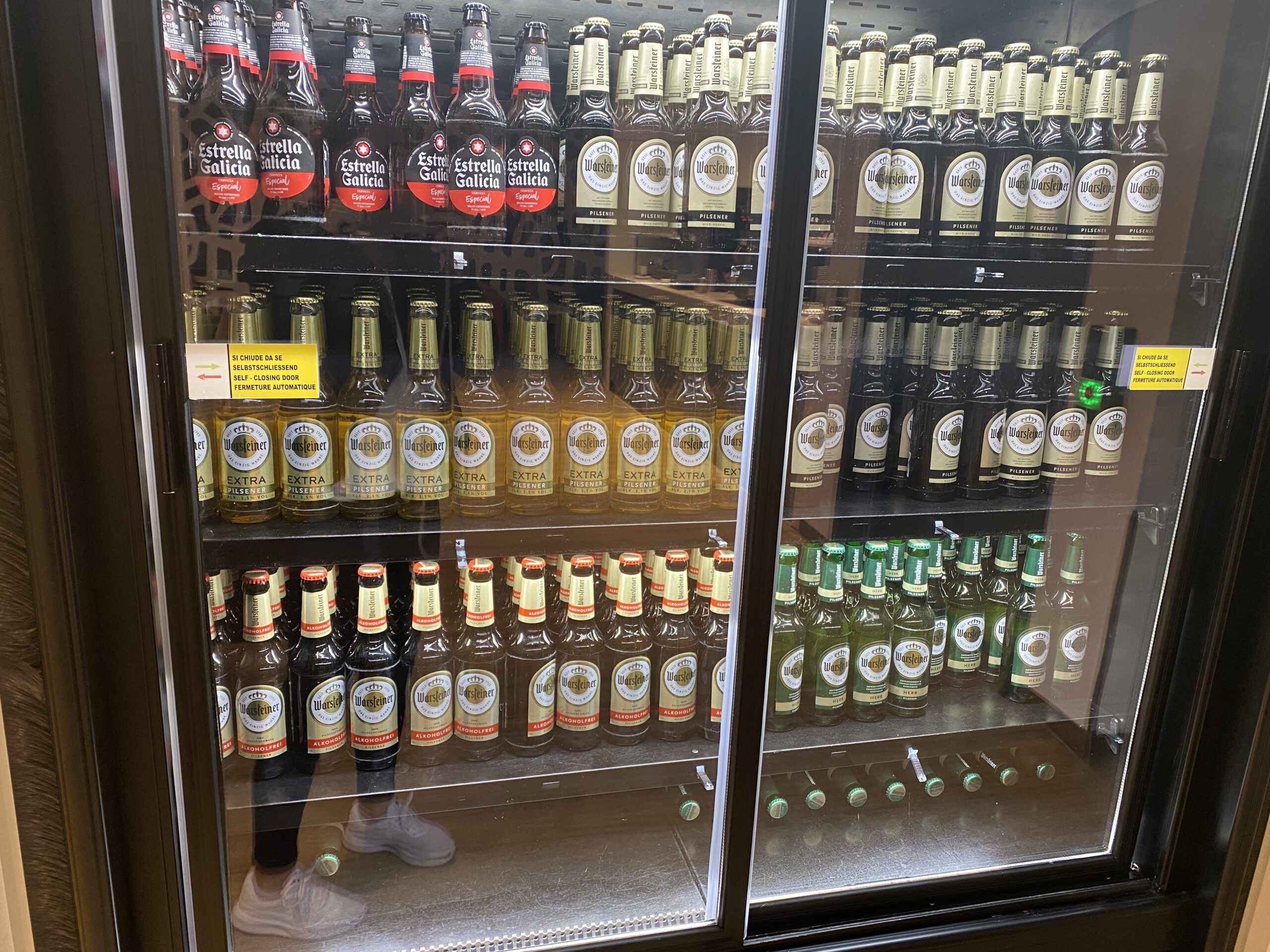Kalten Getränke im Kühlschrank